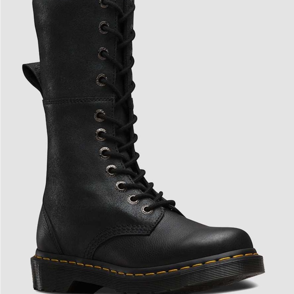 Dr. Martens Hazil, W-size 6